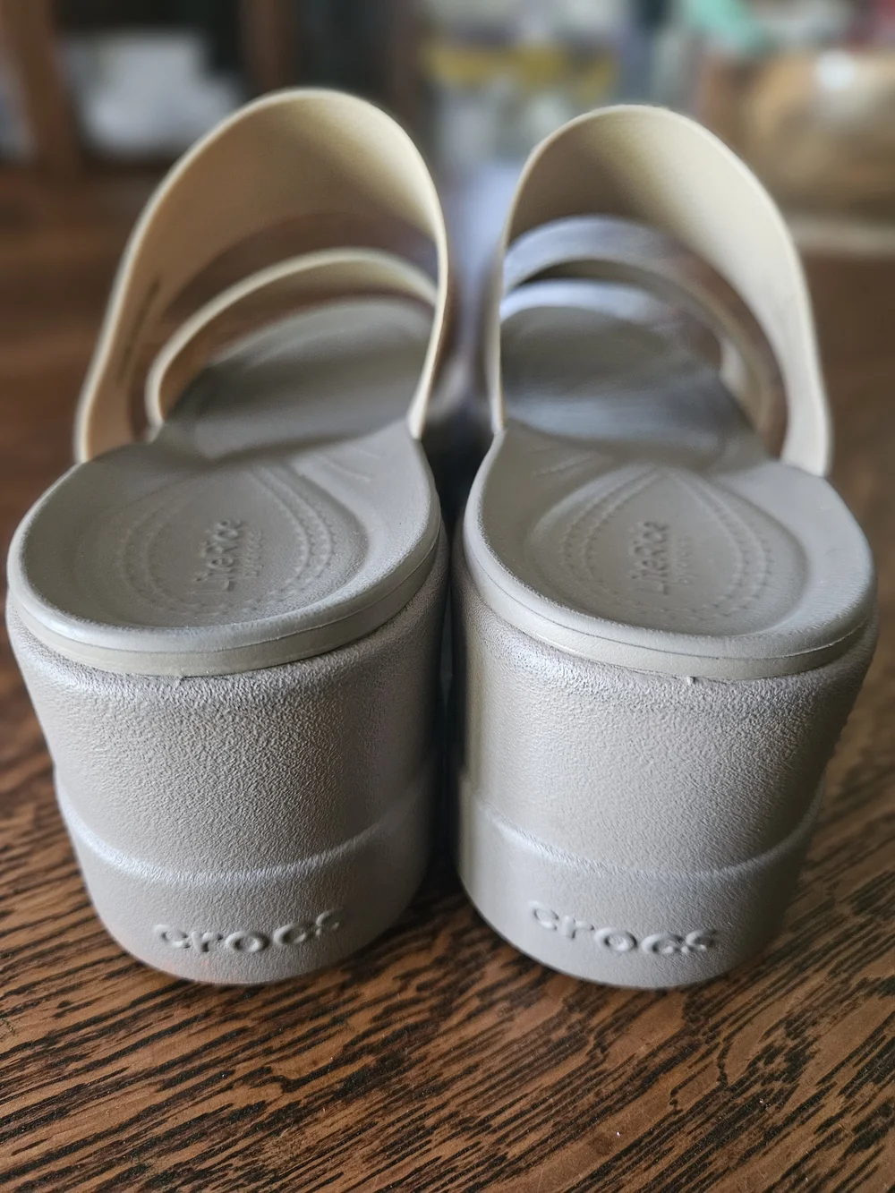 Crocs Brooklyn Low Wedge Two Strap Sandals Women’s 8 Beige Taupe